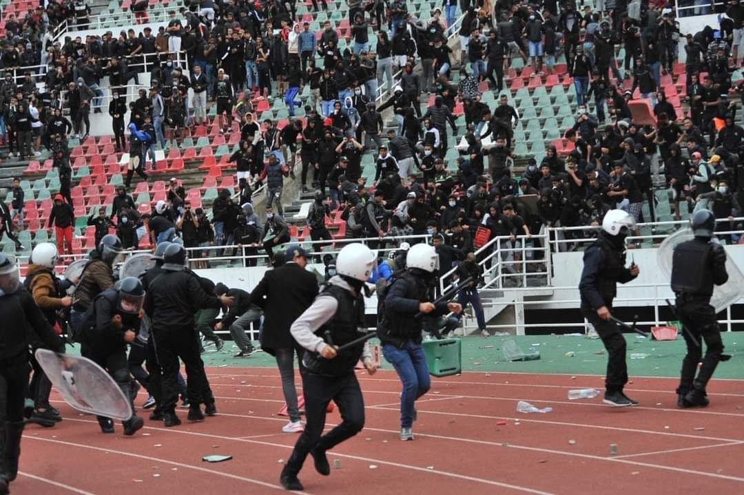 "العدالة والتنمية": شغب الملاعب لا علاقة له بالرياضة ويُسيء للجماهير المغربية 