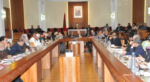 الفريق يؤكد أن إدارته لا تتوفر على أي متعاقد مع مجلس النواب