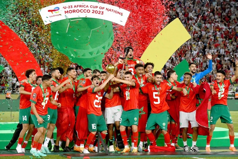 بووانو يُهنئ منتخب أقل من 23 سنة ويُنوه بـ"إشارات القيم والأخلاق العالية"