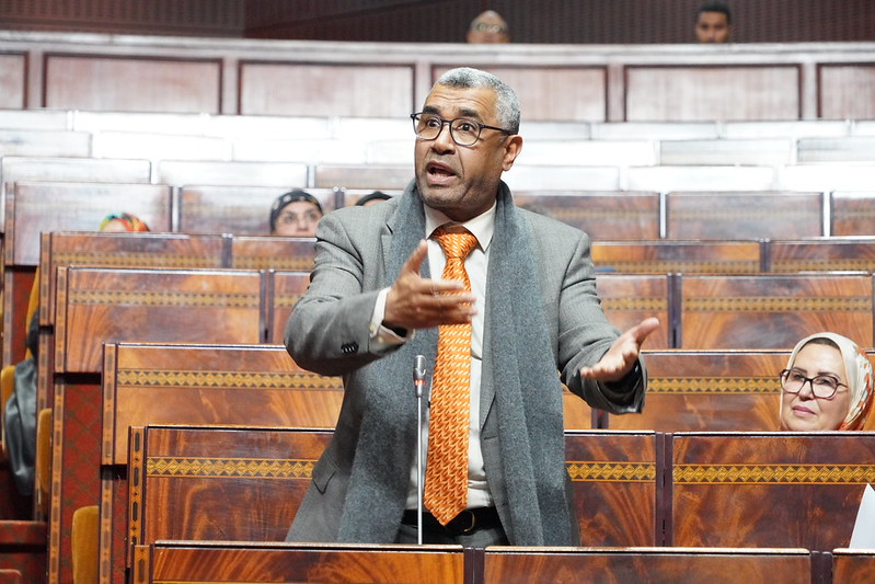 بووانو: رئيس الحكومة ووزراؤه يخرقون الدستور بغيابهم المستمر عن جلسات مجلس النواب